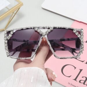 Outdoor Rhinestone Hollowed Out Anti-UV Sunglasses
